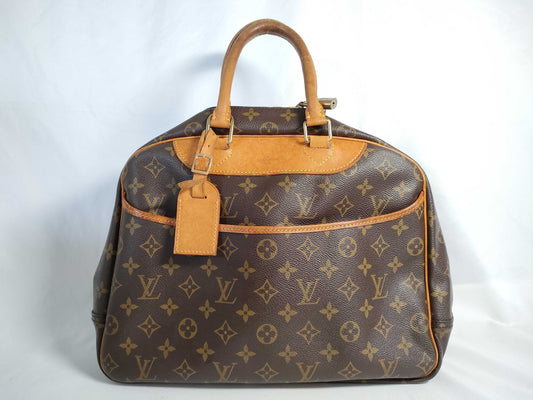 LOUIS VUITTON Monogram Louis Vuitton LV Deauville M47270 Handbag