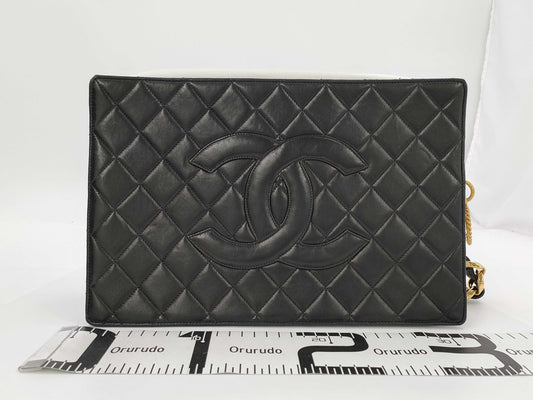 CHANEL CHANEL 2-Face Matelasse Chain Shoulder Bag, Black x White, Card and Sticker Included, Rare