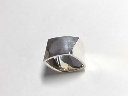 Tiffany & Co. Frank Gehry Torque Wide Ring, size 15