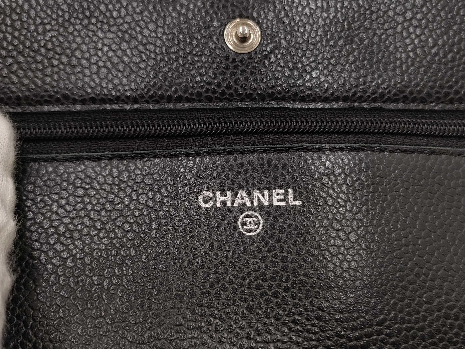 CHANEL Boy Chanel Caviar Skin Matelasse Chain Shoulder Bag No. 21