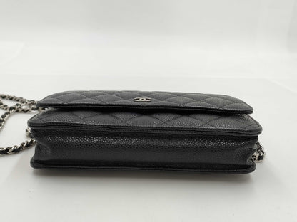 CHANEL Boy Chanel Caviar Skin Matelasse Chain Shoulder Bag No. 21