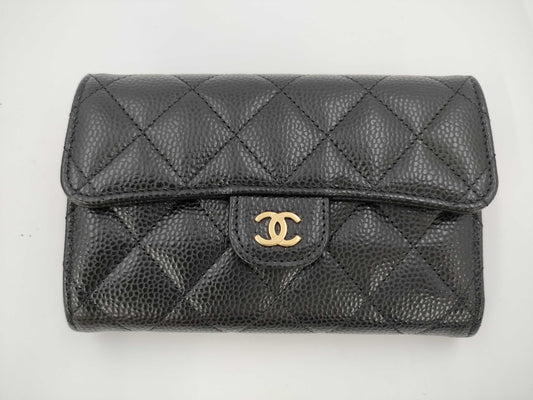 CHANEL Matelasse Medium Flap Wallet in Caviar Leather