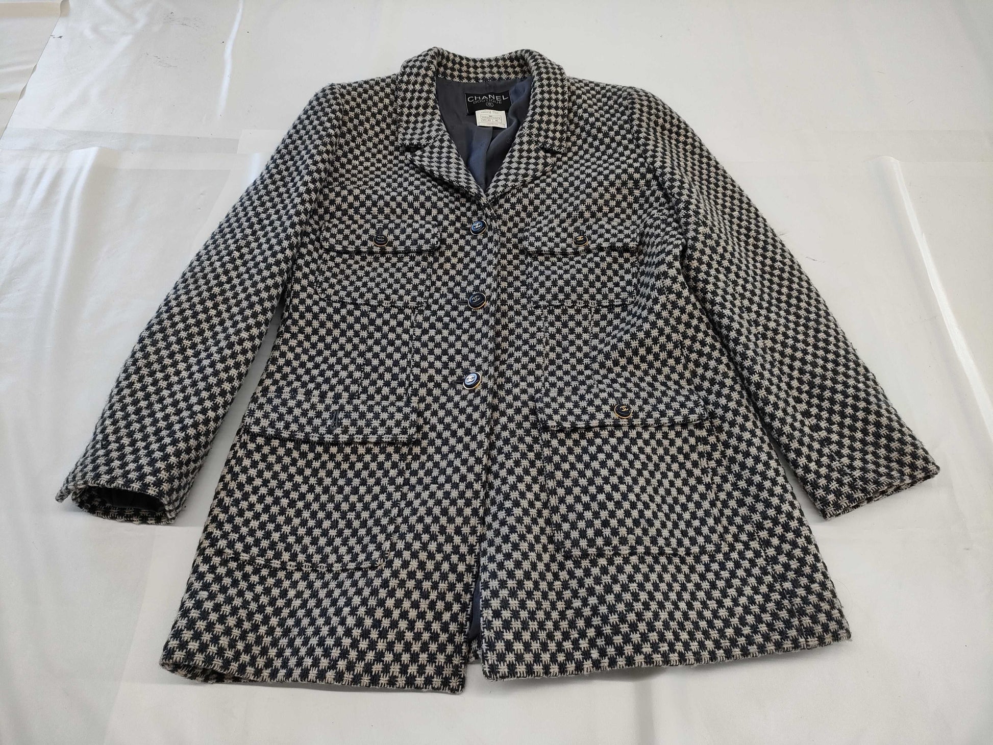 CHANEL Tweed Jacket 95A Size 46