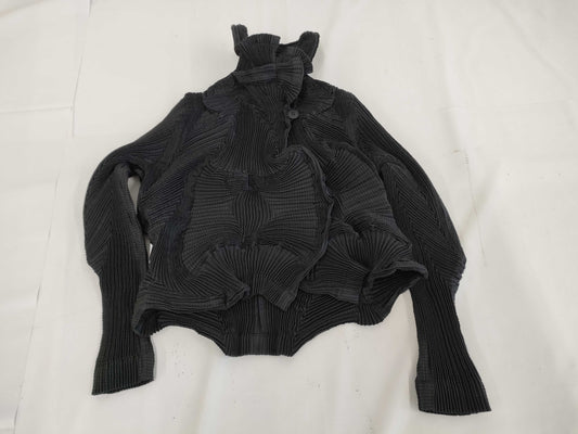(10462_0175) ISSEY MIYAKE ISSEYMIYAKE Issey Miyake IM84FD541 Pleated Steam Stretch Jacket 3D Steam Black 2 Jacket
