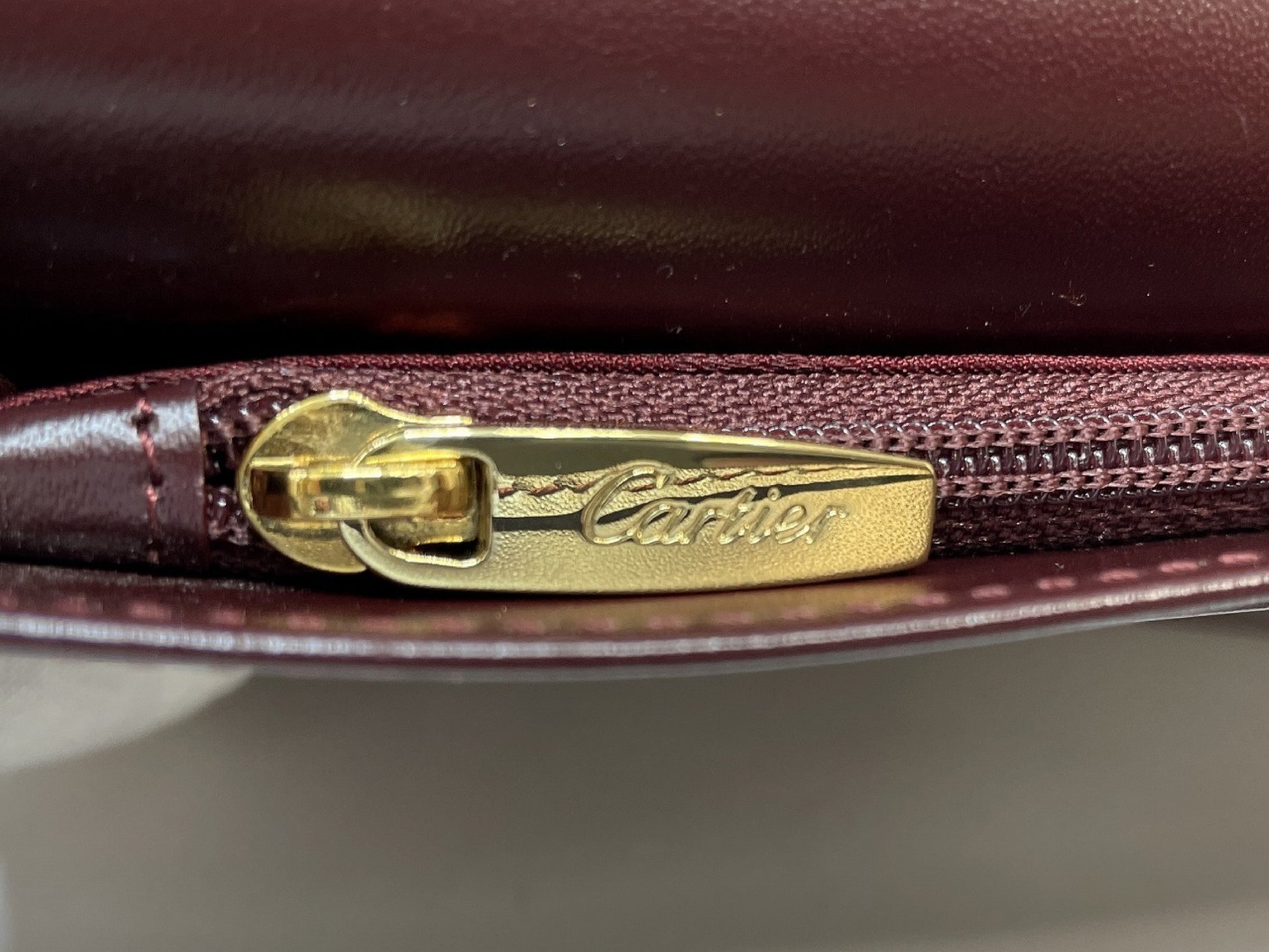 (10461_0064) Cartier Unused Cartier Mastline Genuine Leather Bi-Fold Long Wallet Bordeaux Gold Fittings Coin Purse Wallet