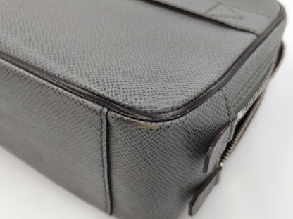 LOUIS VUITTON Taiganeo Pavel Second Bag