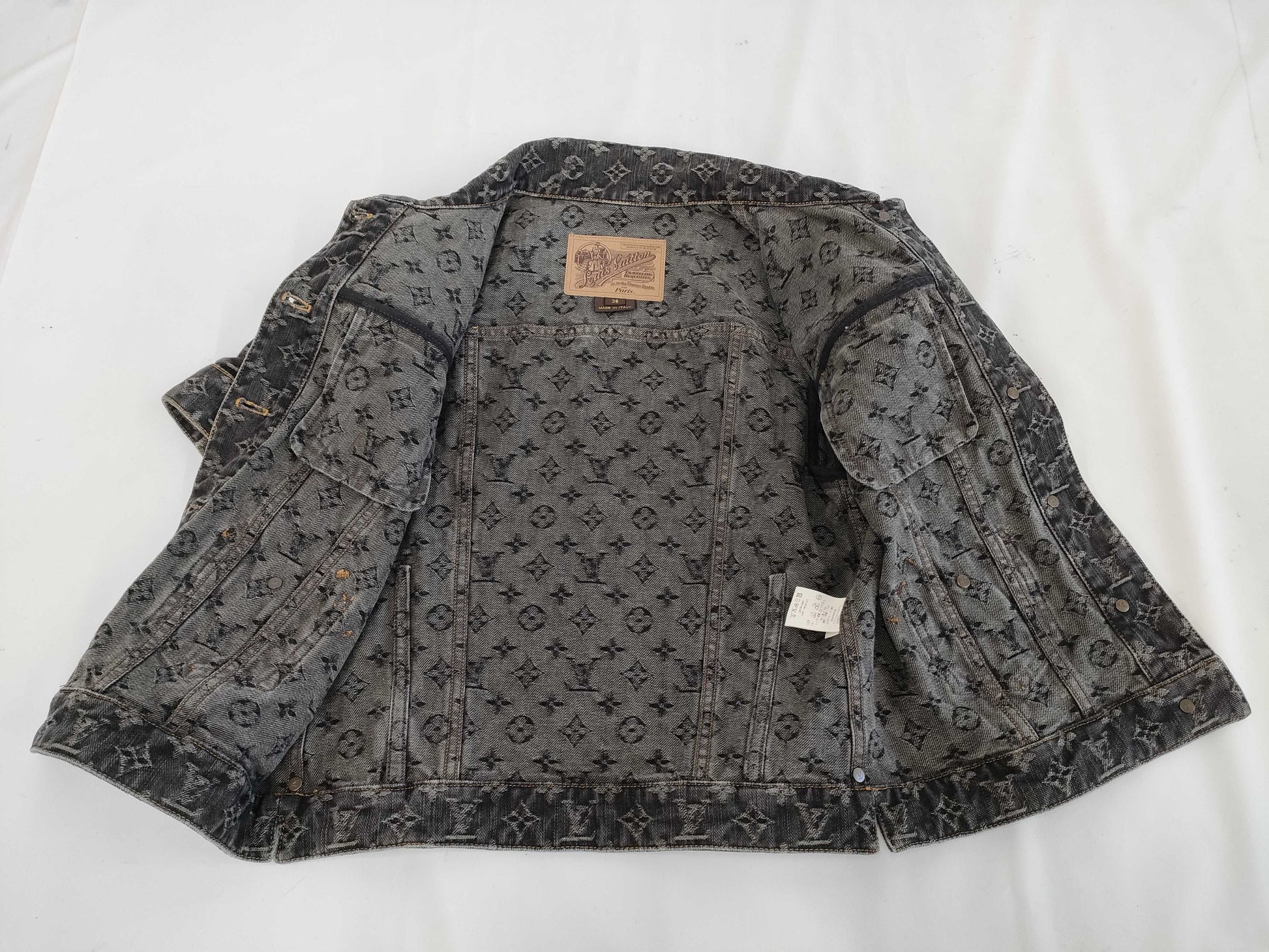 (10462_0016) LOUIS VUITTON Louis Vuitton Denim Monogram Jacket Size 38 Jacket