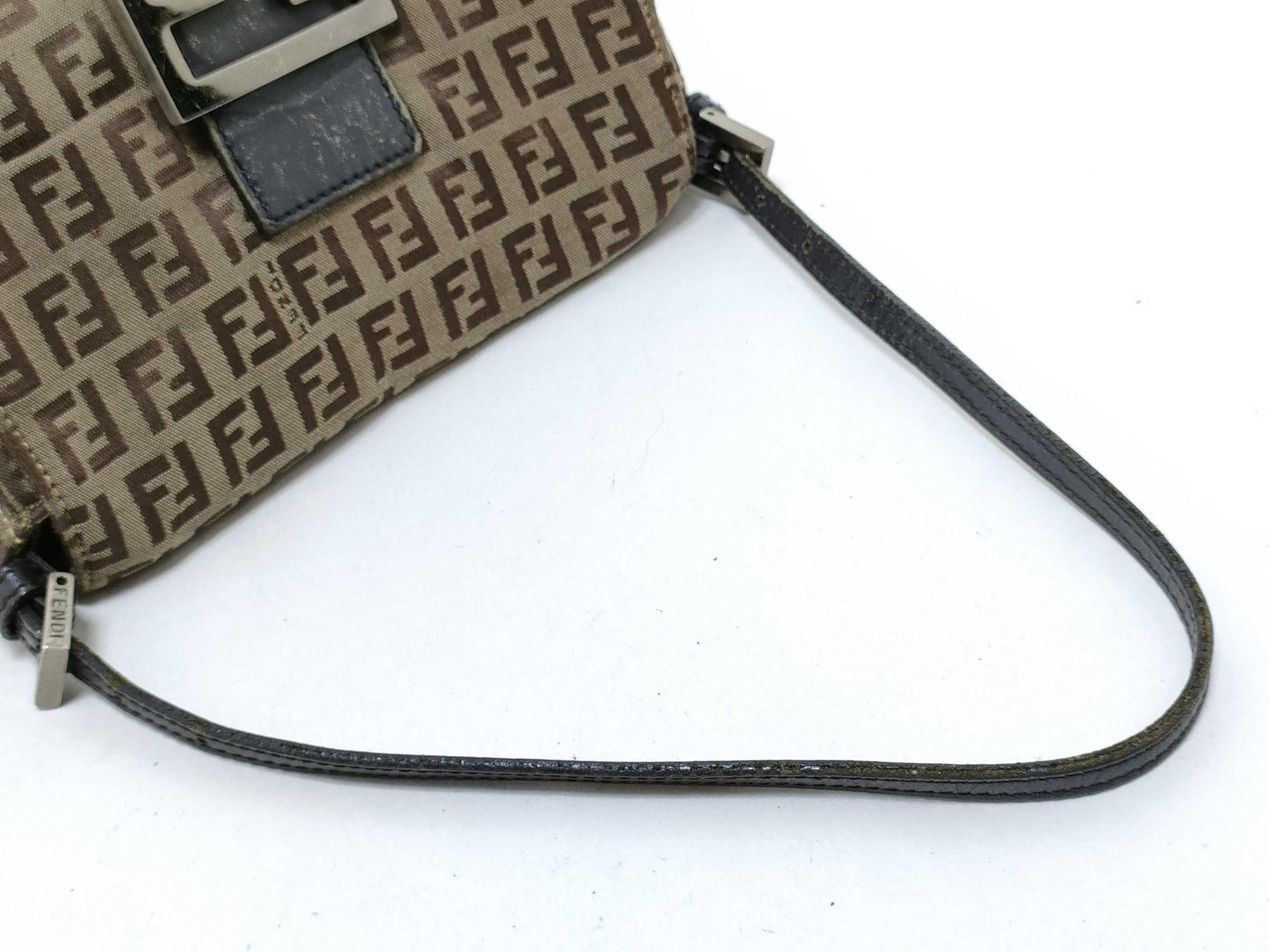 (10460_0254) FENDI Mamma Fendi Mamma Bucket Pouch