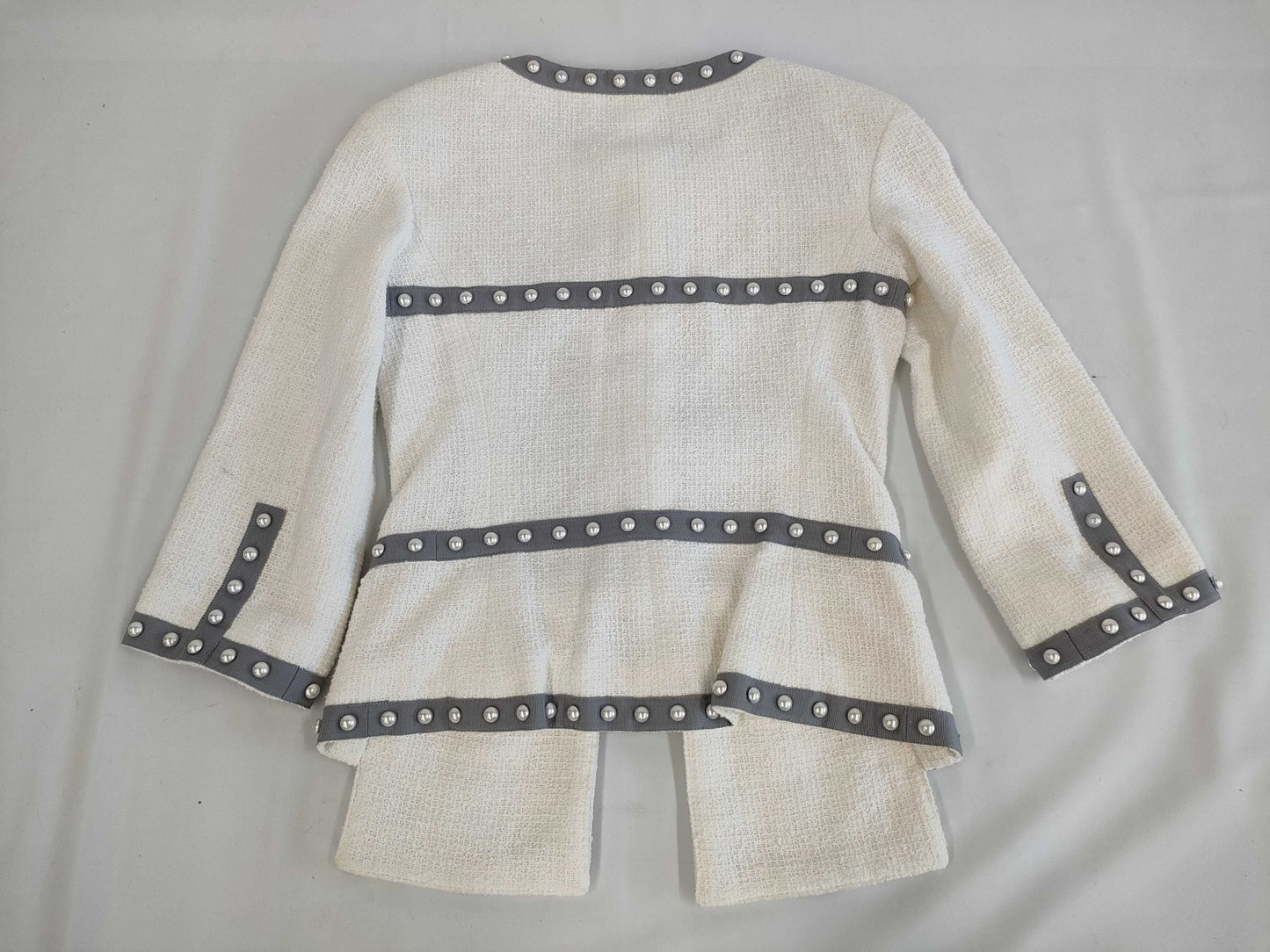 (10462_0129) CHANEL CHANEL Pearl Trim White Jacket Size 34 Jacket