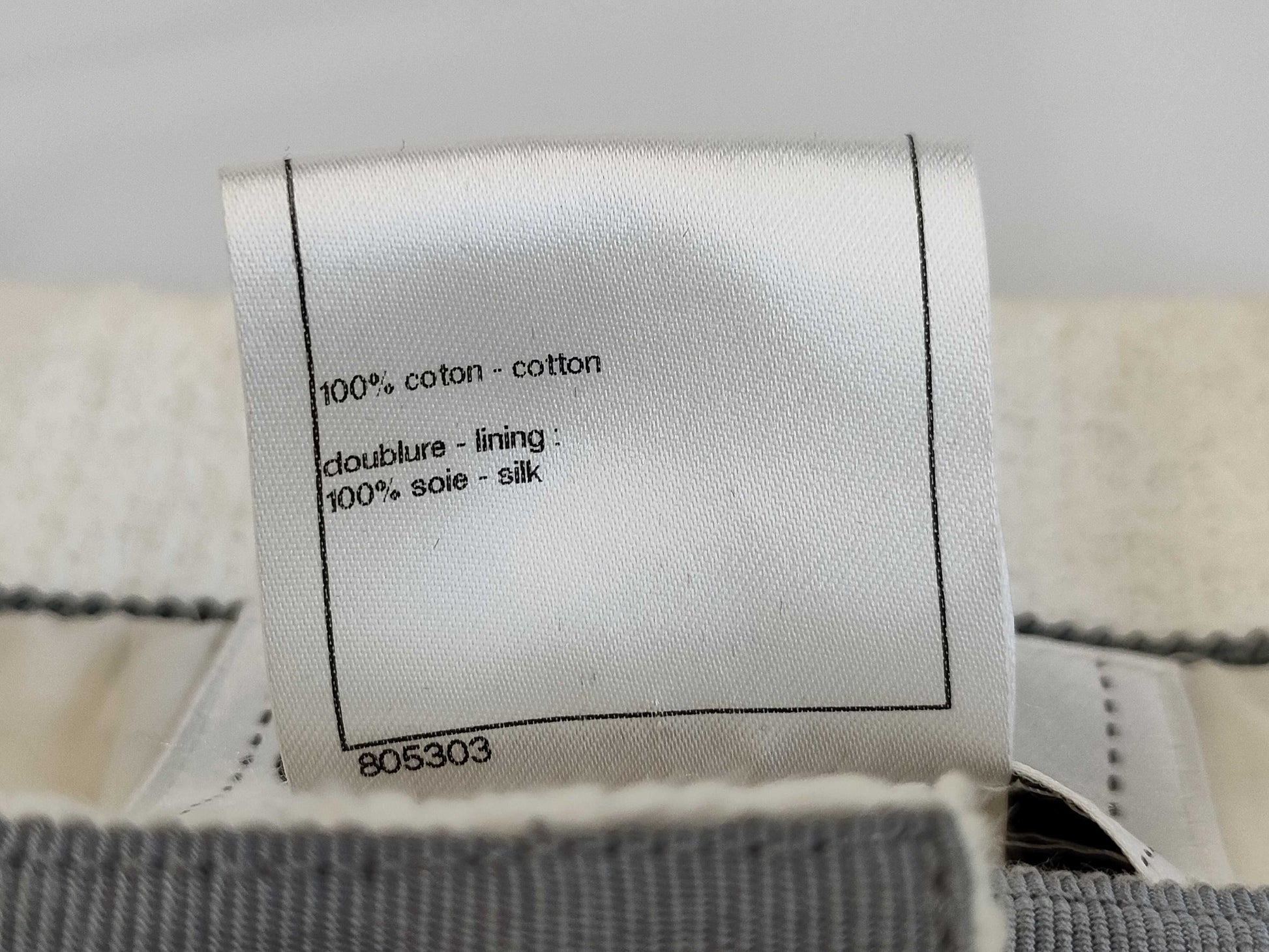 (10462_0129) CHANEL CHANEL Pearl Trim White Jacket Size 34 Jacket