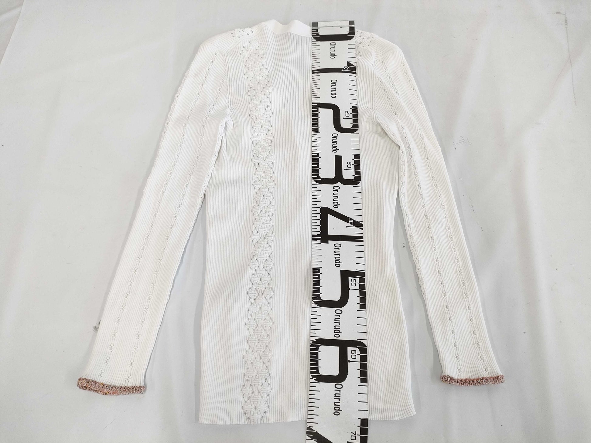 (10462_0109) CHANEL CHANEL White Knitted Cardigan Spare Yarn Button Size 38 Cardigan