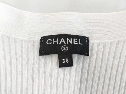(10462_0109) CHANEL CHANEL White Knitted Cardigan Spare Yarn Button Size 38 Cardigan