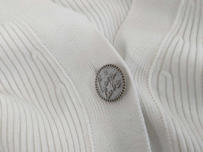 (10462_0109) CHANEL CHANEL White Knitted Cardigan Spare Yarn Button Size 38 Cardigan