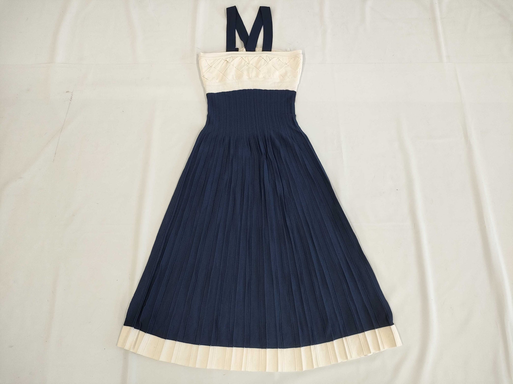 (10462_0139) CHANEL CHANEL Ivory Navy Dress 36 Dress