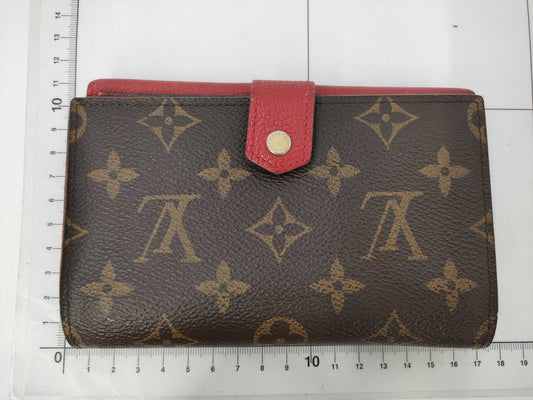 LOUIS VUITTON Monogram Pallas Compact Wallet