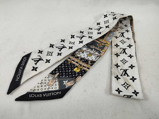 LOUIS VUITTON Scarf without tag Other accessories