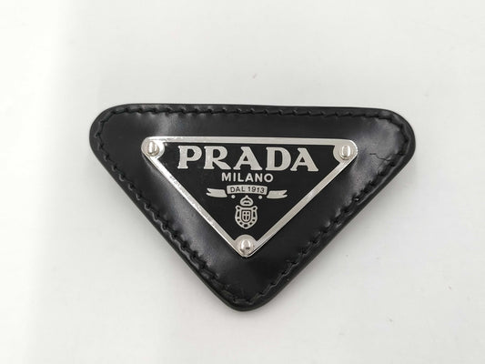 (10461_0152) PRADA PRADA Triangle Brooch Triangle Plate Brooch