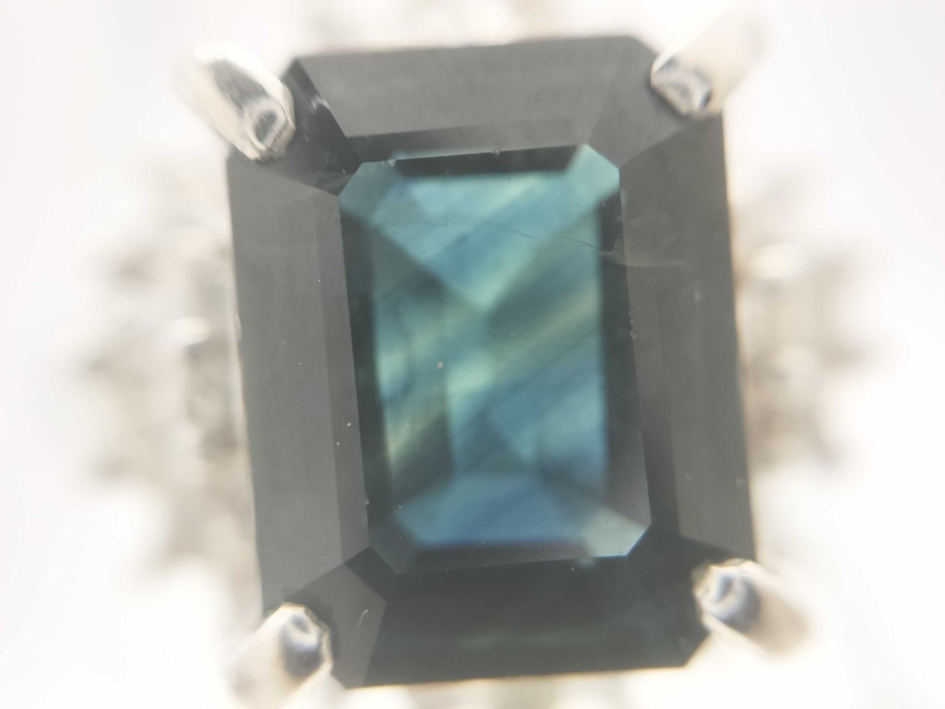 Colored Stone 2.955ct D0.47ct PT900 6.3g Ring 