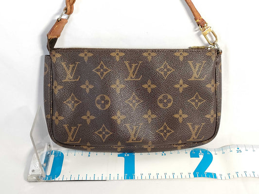 LOUIS VUITTON Monogram Pochette Accessoire M51980 Monogram Handbag