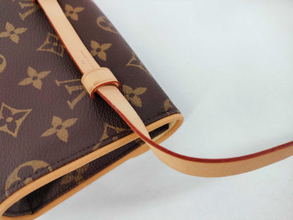 LOUIS VUITTON Monogram Pochette Florentine Shoulder Bag
