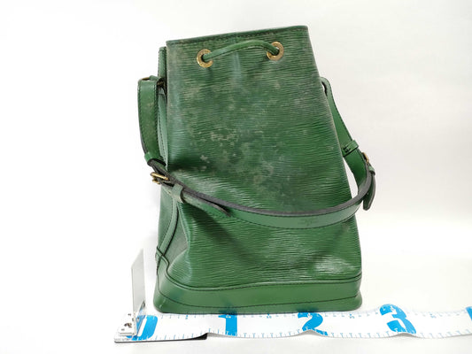 LOUIS VUITTON Epi LV Epi Noe M44004 884A2 Shoulder Bag