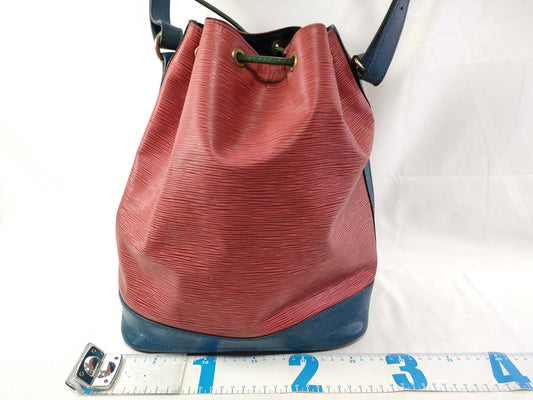 LOUIS VUITTON Monogram LV Epi Noe M44084 AR1914 Shoulder Bag