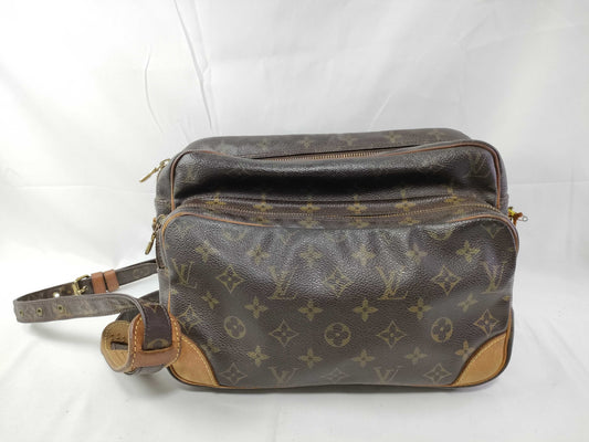 LOUIS VUITTON Monogram LV Monogram Nile Shoulder Bag M45244 AR0031