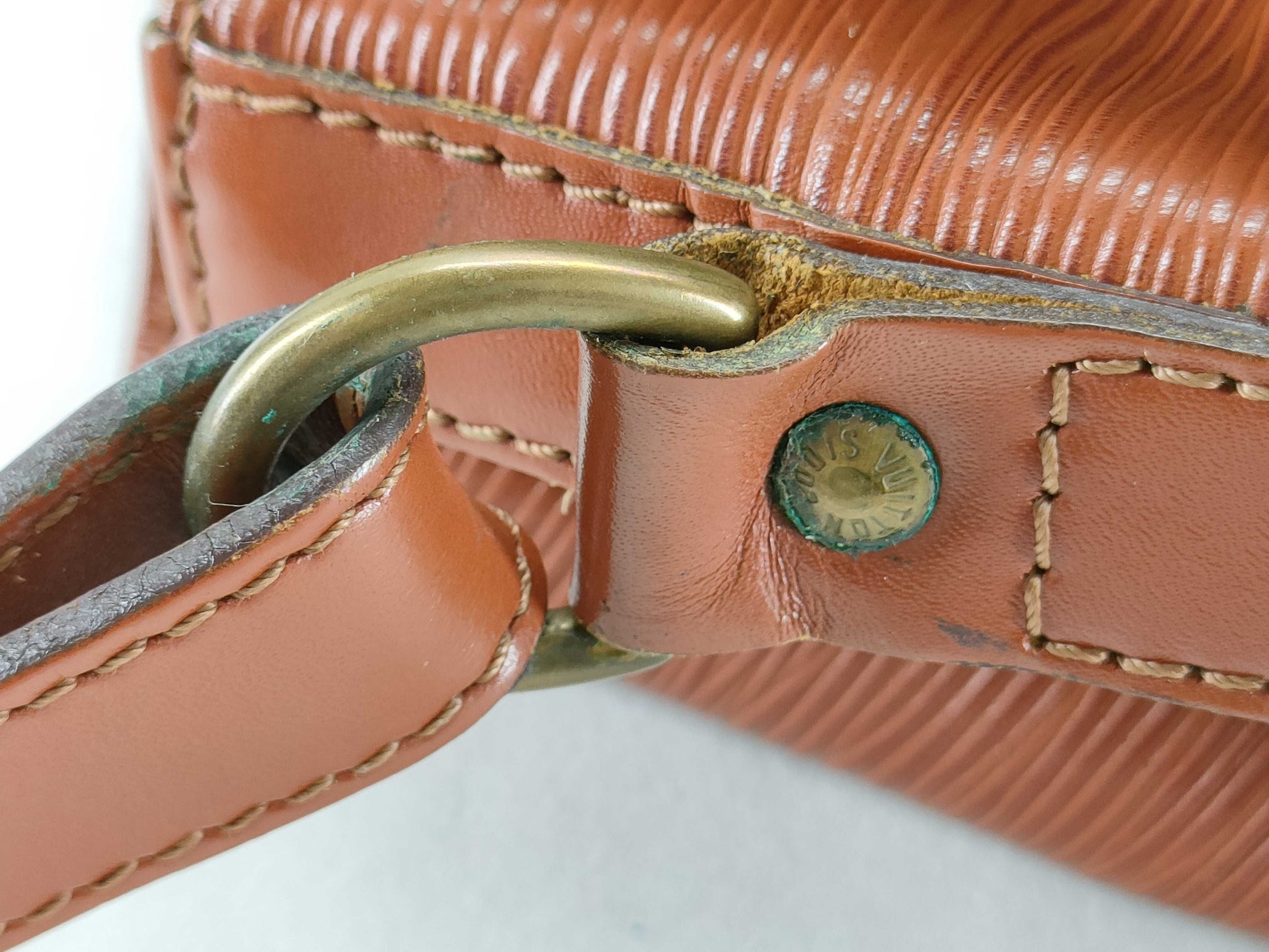 LOUIS VUITTON Epi LV Epi Noe M44003 A20970 Shoulder Bag