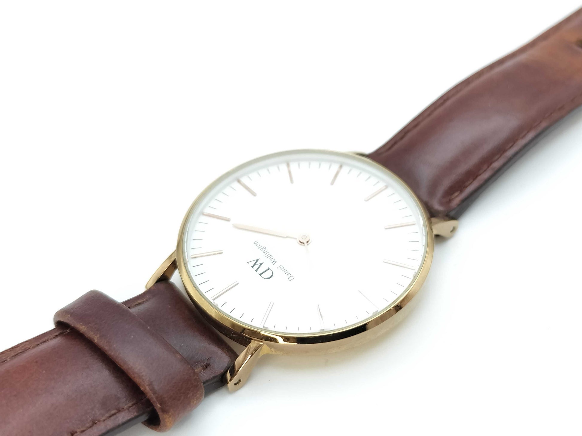 DW 01051095619 Quartz Men's Watch