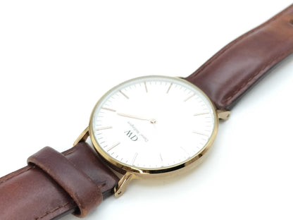 DW 01051095619 Quartz Men's Watch