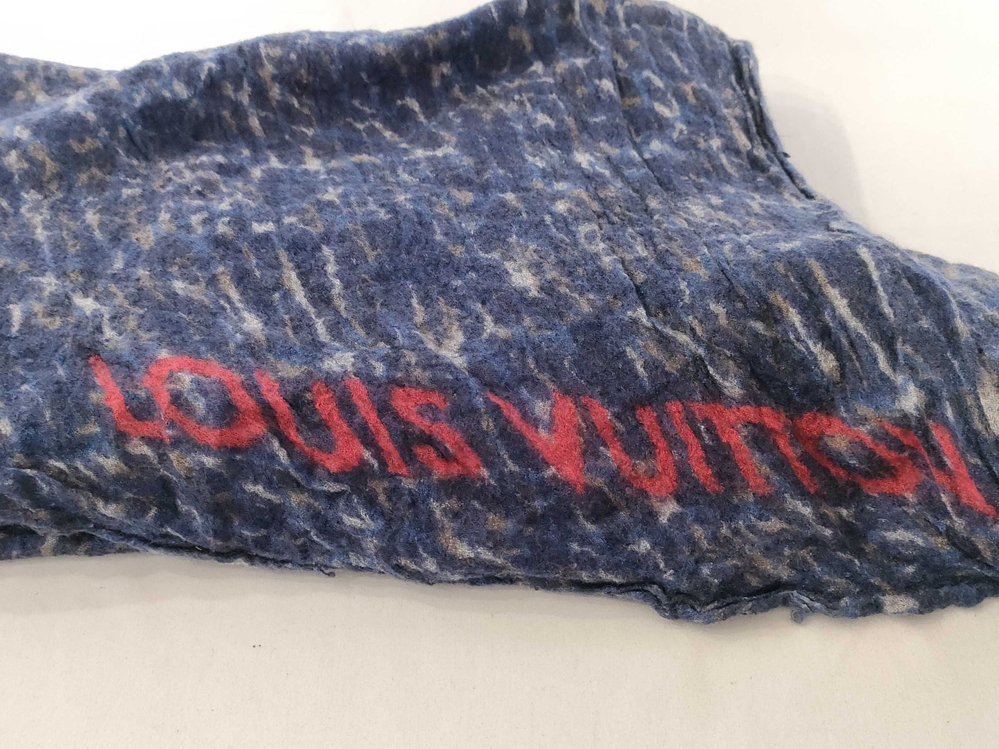 LOUIS VUITTON Wool Blue Scarf