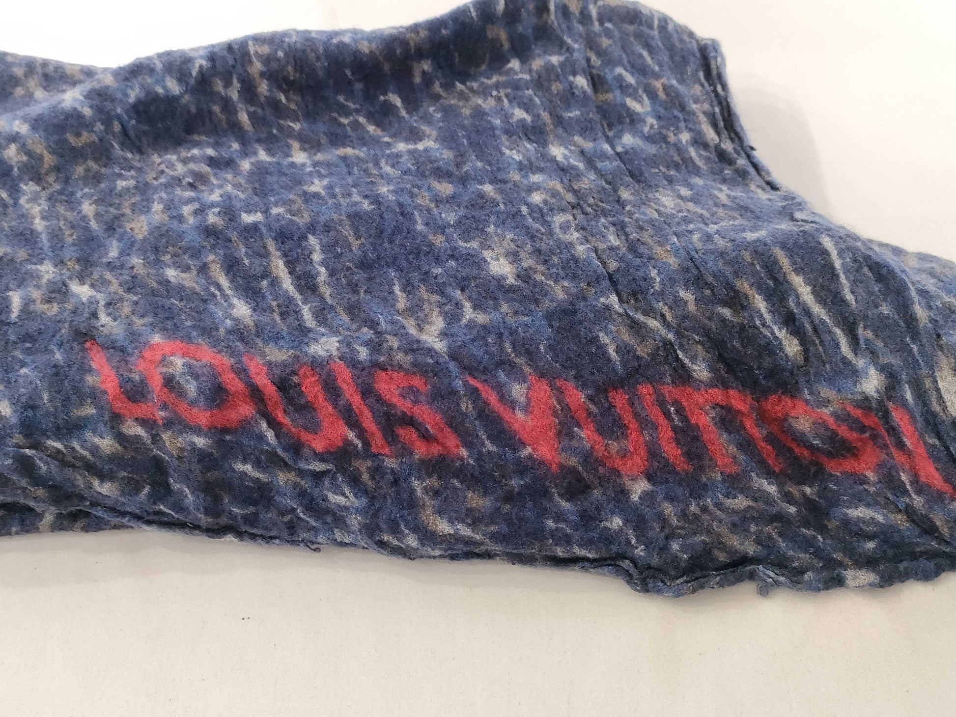 LOUIS VUITTON Wool Blue Scarf