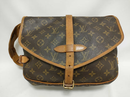 LOUIS VUITTON Monogram TH - Louis Vuitton M42256 VI0922 Saumur 30 Monogram Shoulder Bag