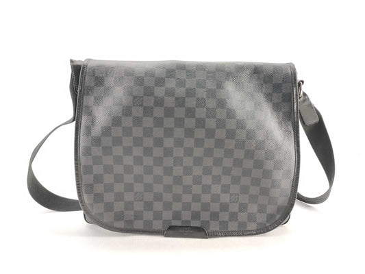 LOUIS VUITTON Damier Graphite Daniel GM N58033 SP0039 Black Shoulder Bag
