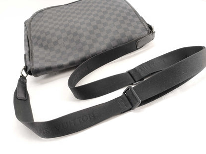 LOUIS VUITTON Damier Graphite Daniel GM N58033 SP0039 Black Shoulder Bag