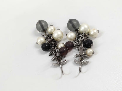 CHANEL 07A Pearl Swing SP Earrings