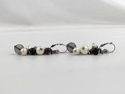 CHANEL 07A Pearl Swing SP Earrings