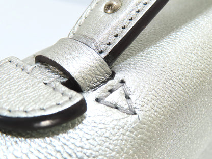 LOUIS VUITTON V-Logo x Leather Very Chain Bag M43201 FO2187 Silver RFID Enabled Handbag