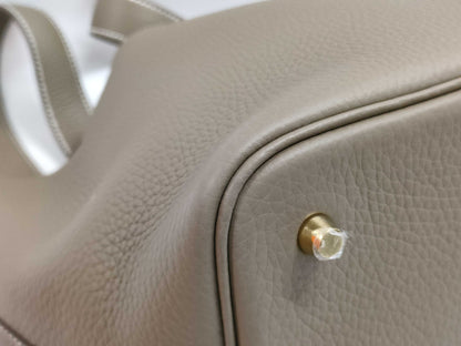 HERMES Picotin Lock 22mm Taurillon Clemence Etoupe Leather Handbag with Gold Hardware and K Stamp