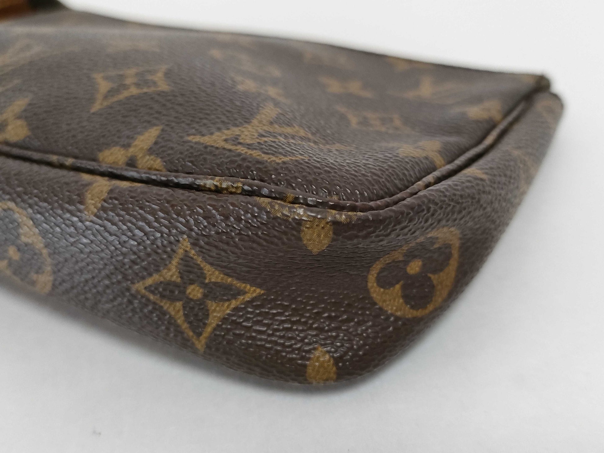 LOUIS VUITTON Monogram Pochette Accessoires M51980 SL0938 Brown Zipper Pull Detachable Pouch Louis Vuitton Pouch