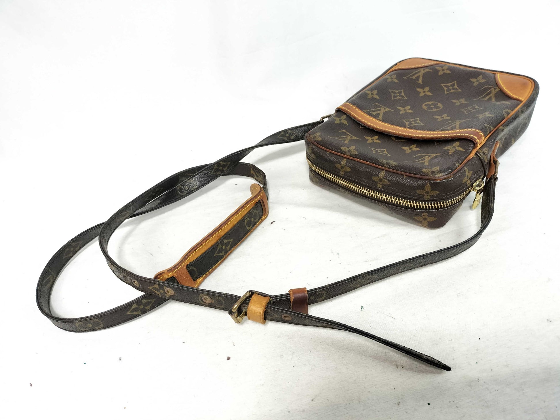 LOUIS VUITTON Monogram Louis Vuitton LOUIS VUITTON M45266 Monogram Danube Shoulder Bag Shoulder Bag