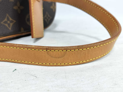 LOUIS VUITTON Monogram Nice Vanity Bag with Strap M47280