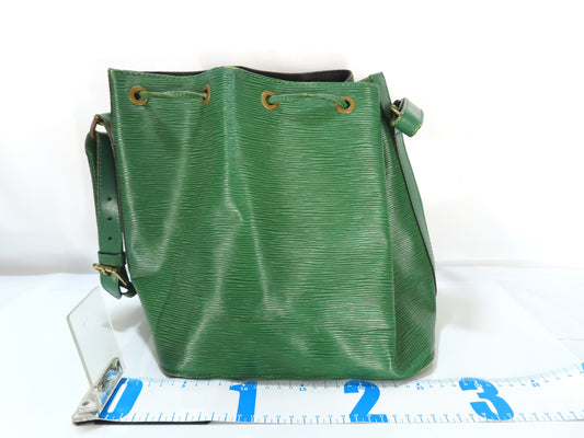 LOUIS VUITTON Epi Petit Noe M40838 Epi Shoulder Bag