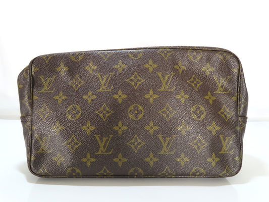 LOUIS VUITTON Monogram Truss Toilette 28 Monogram Pouch