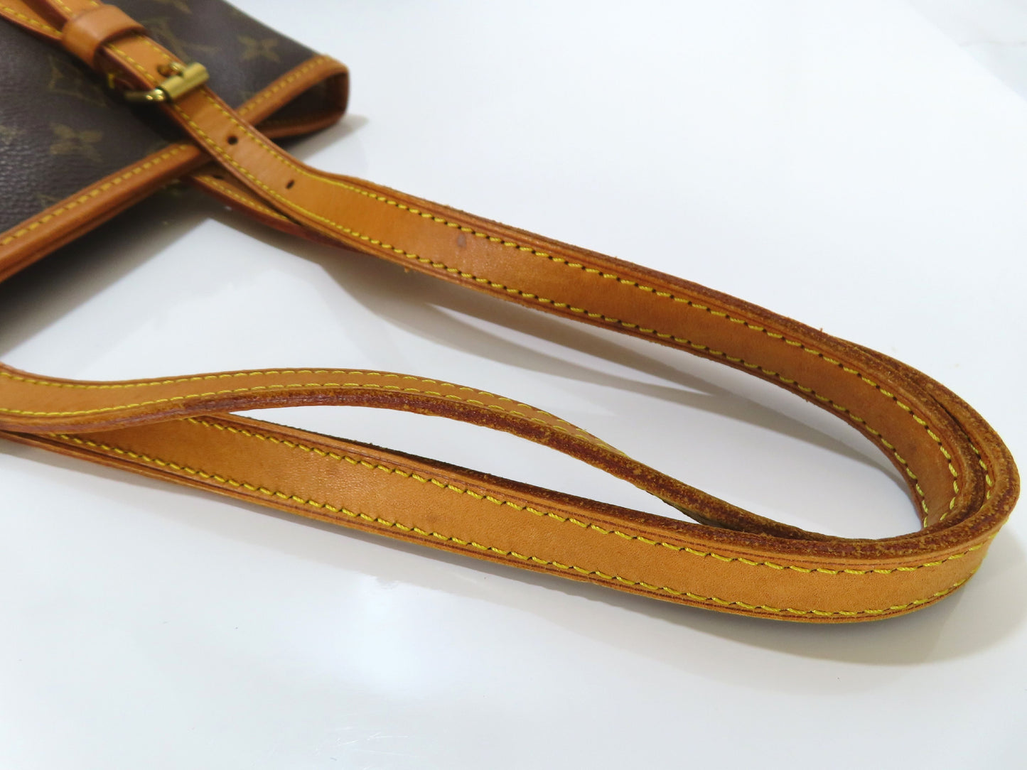 LOUIS VUITTON Monogram Bucket PM M42238 Monogram Handbag