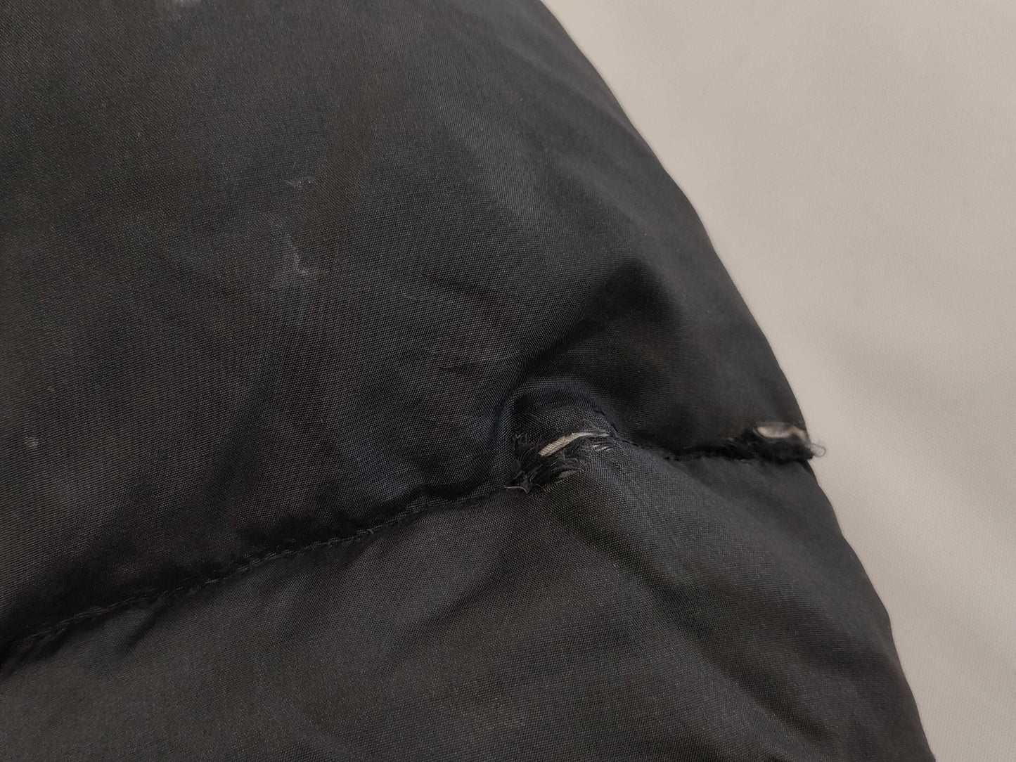 (10462_0225)▼BURBERRY Down Jacket with Fur Size L Coat