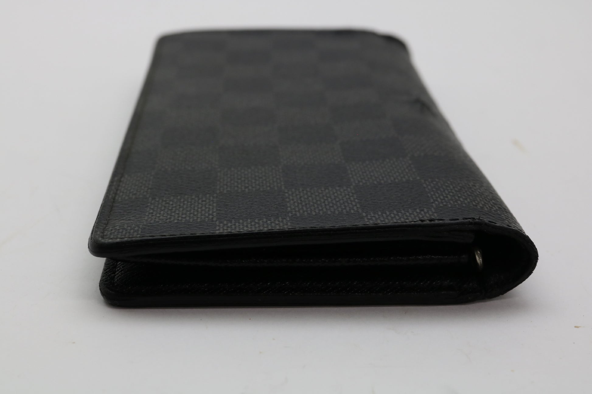 LOUIS VUITTON Damier Graphite Brazza Wallet