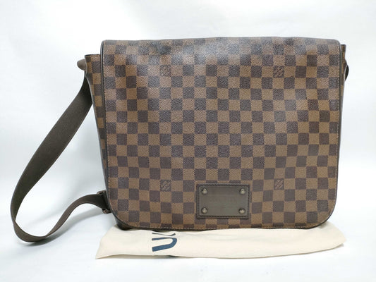 LOUIS VUITTON Damier Shoulder Bag
