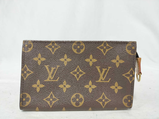 LOUIS VUITTON Monogram Louis Vuitton Pouch