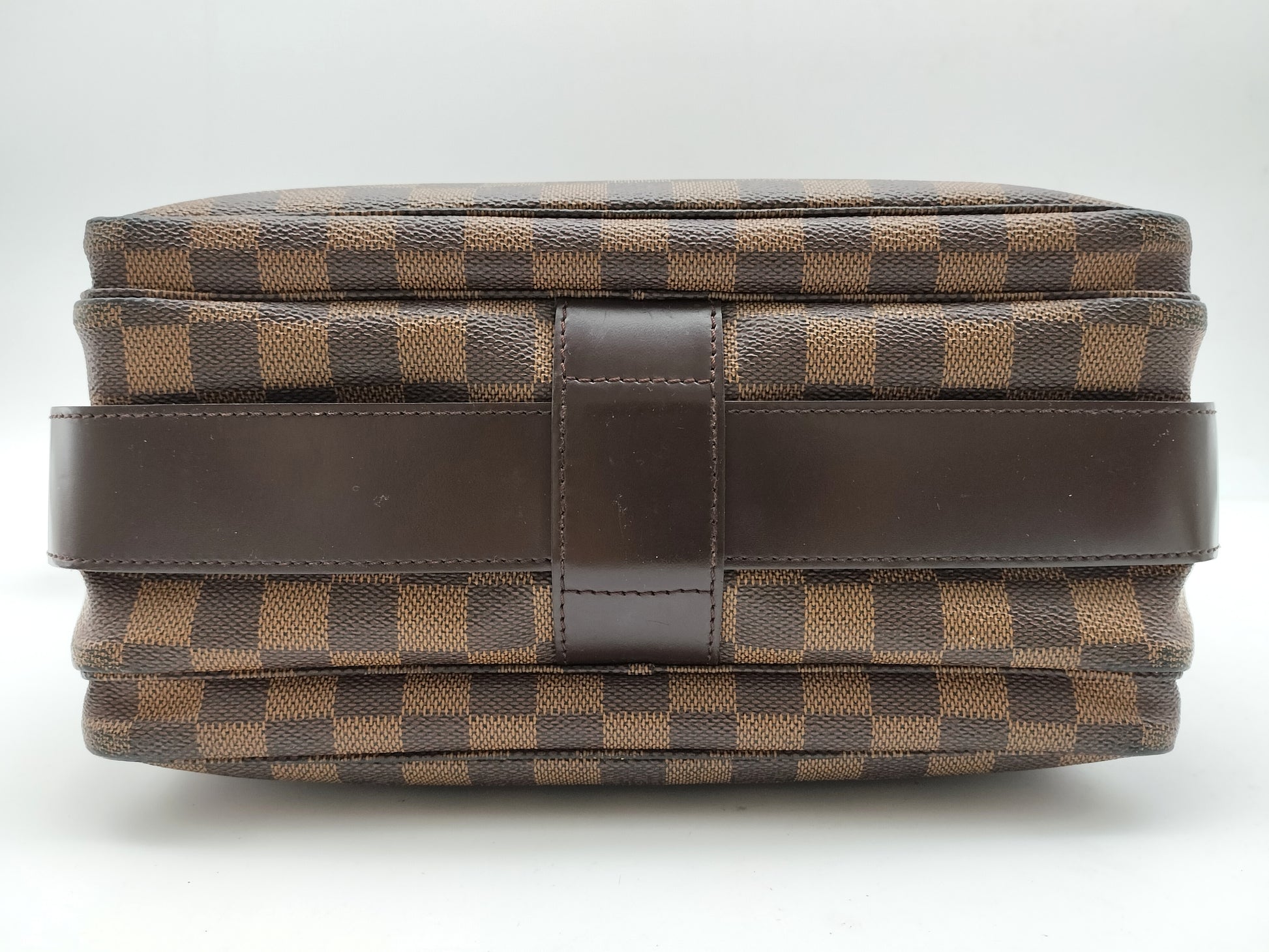 LOUIS VUITTON Damier Naviglio N45255 Shoulder Bag